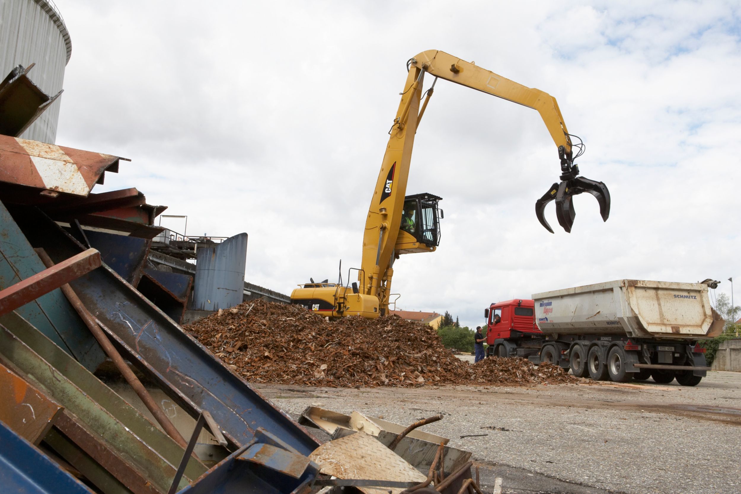 GSH525 5-Tine, 1150-Liter Orange Peel Grapple - Image 5